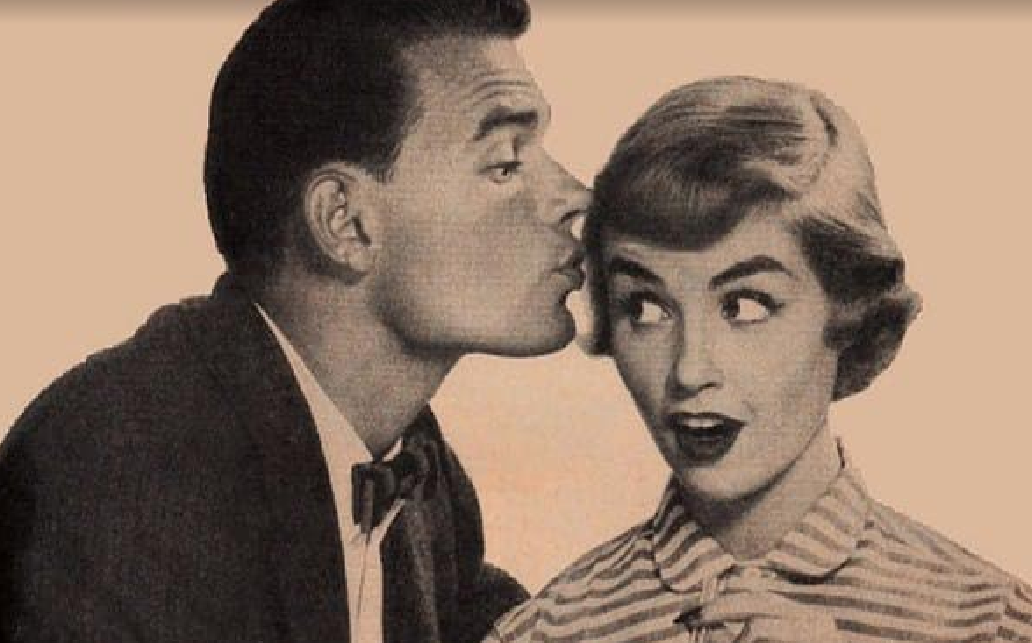 How and When to First Kiss a Woman - The Modern Man